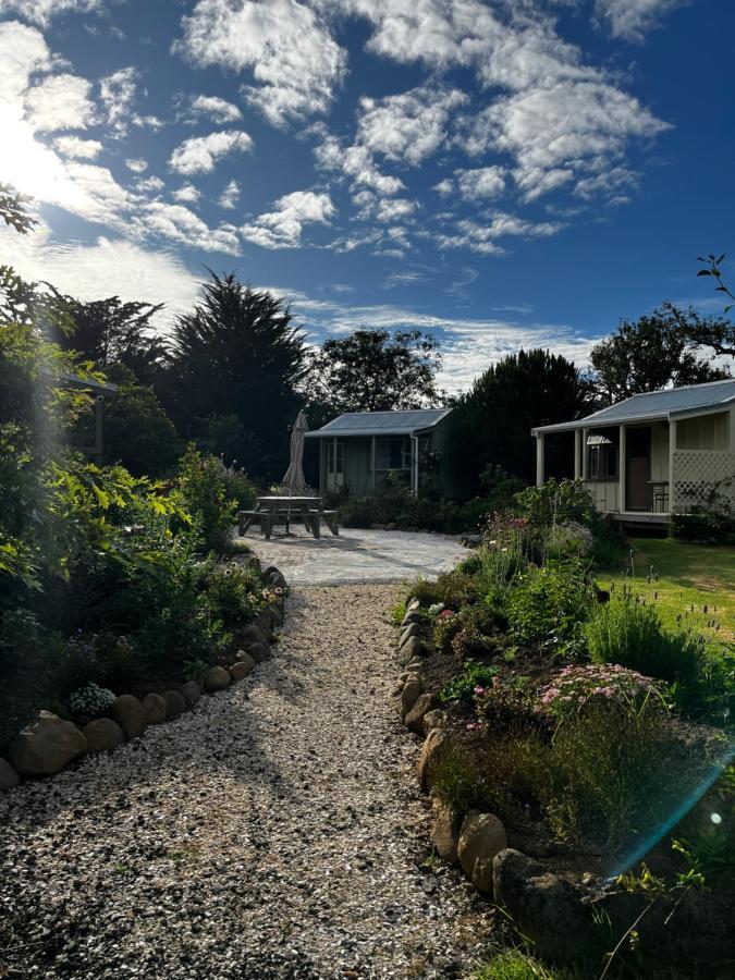 Wisteria Way Hotel Opononi Bagian luar foto