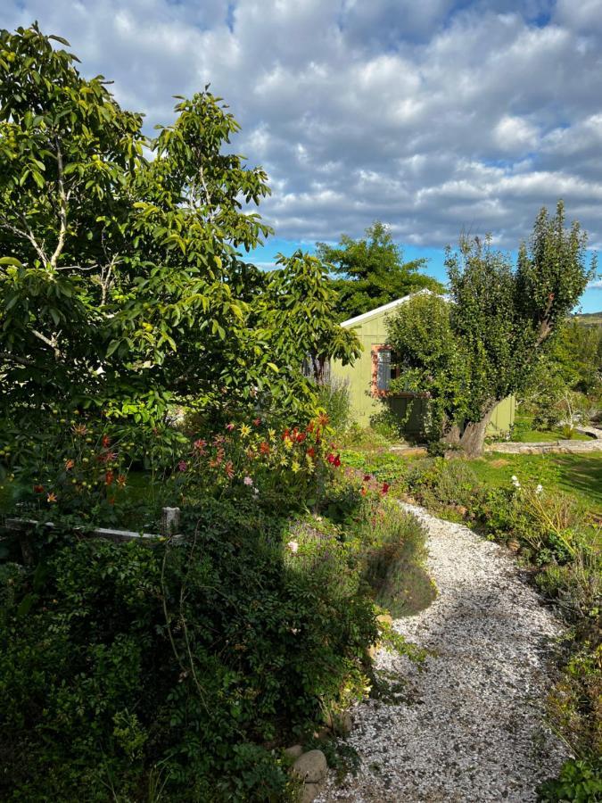 Wisteria Way Hotel Opononi Bagian luar foto