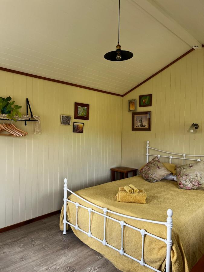 Wisteria Way Hotel Opononi Bagian luar foto