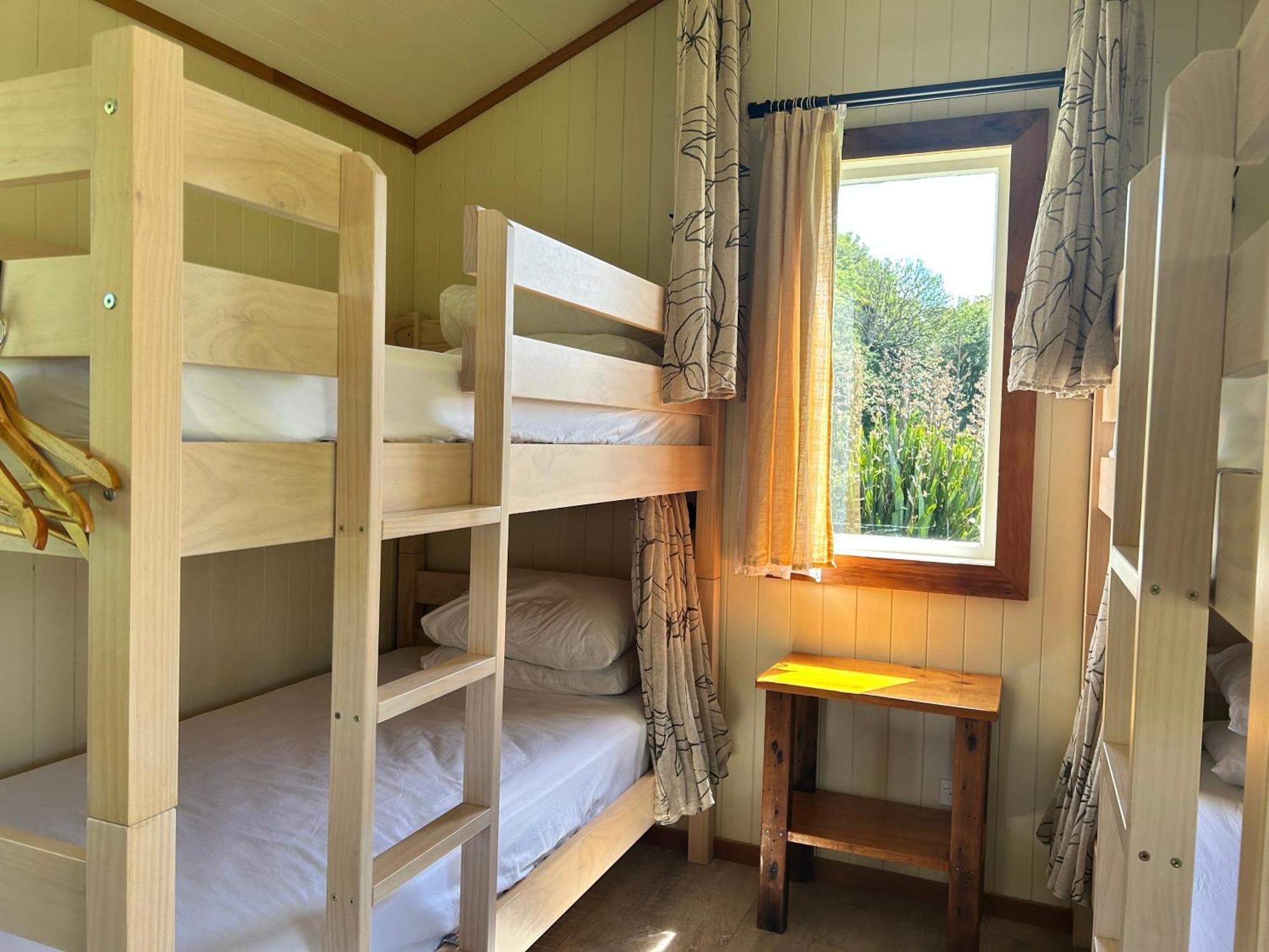 Wisteria Way Hotel Opononi Bagian luar foto