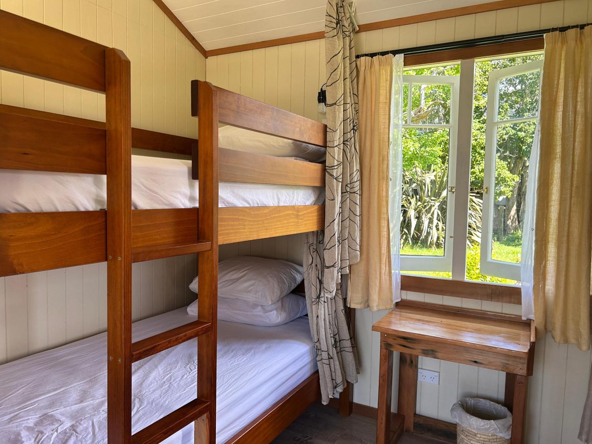 Wisteria Way Hotel Opononi Bagian luar foto